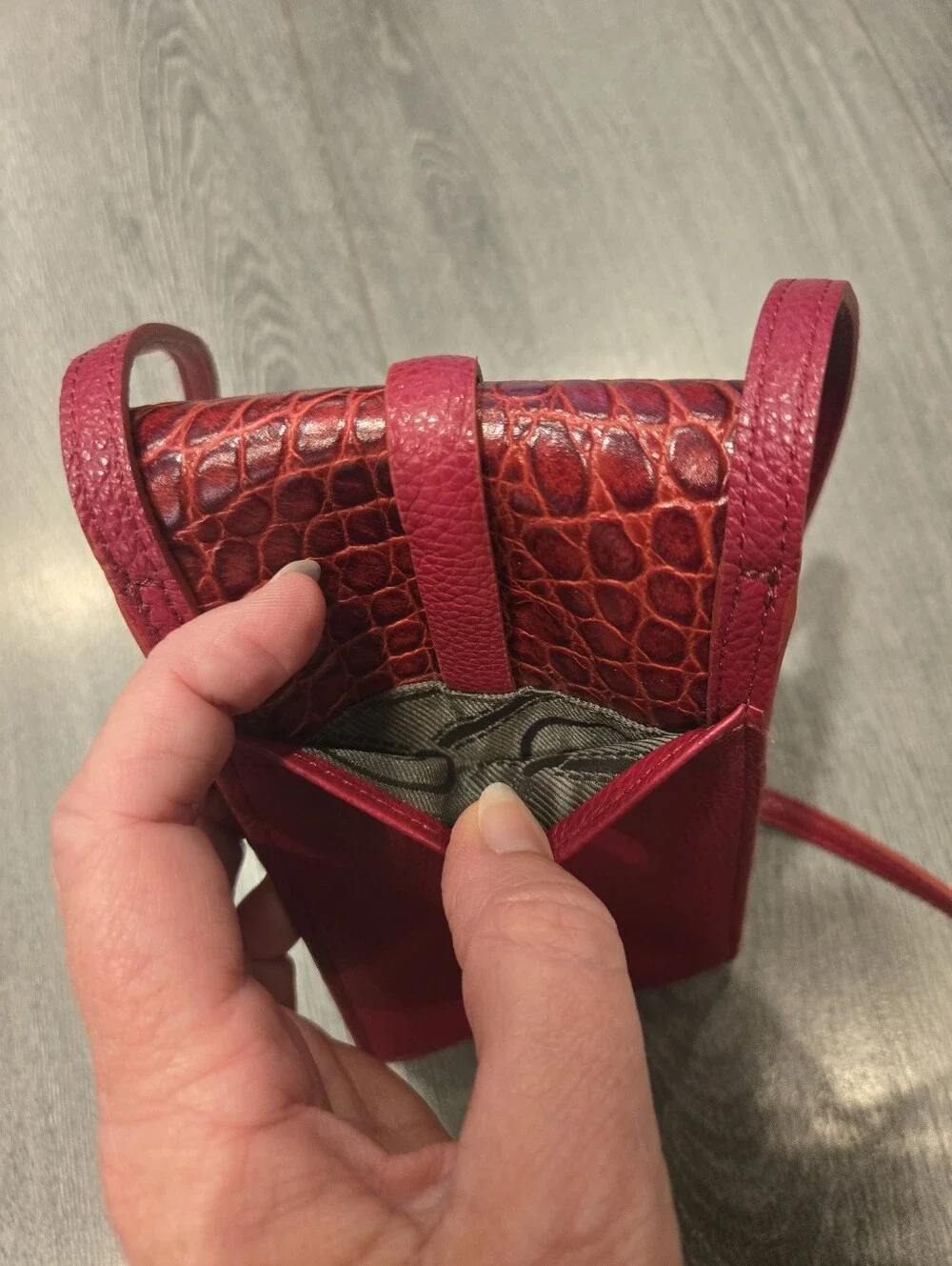 Brighton Red Croc-Embossed Crossbody Phone Wallet